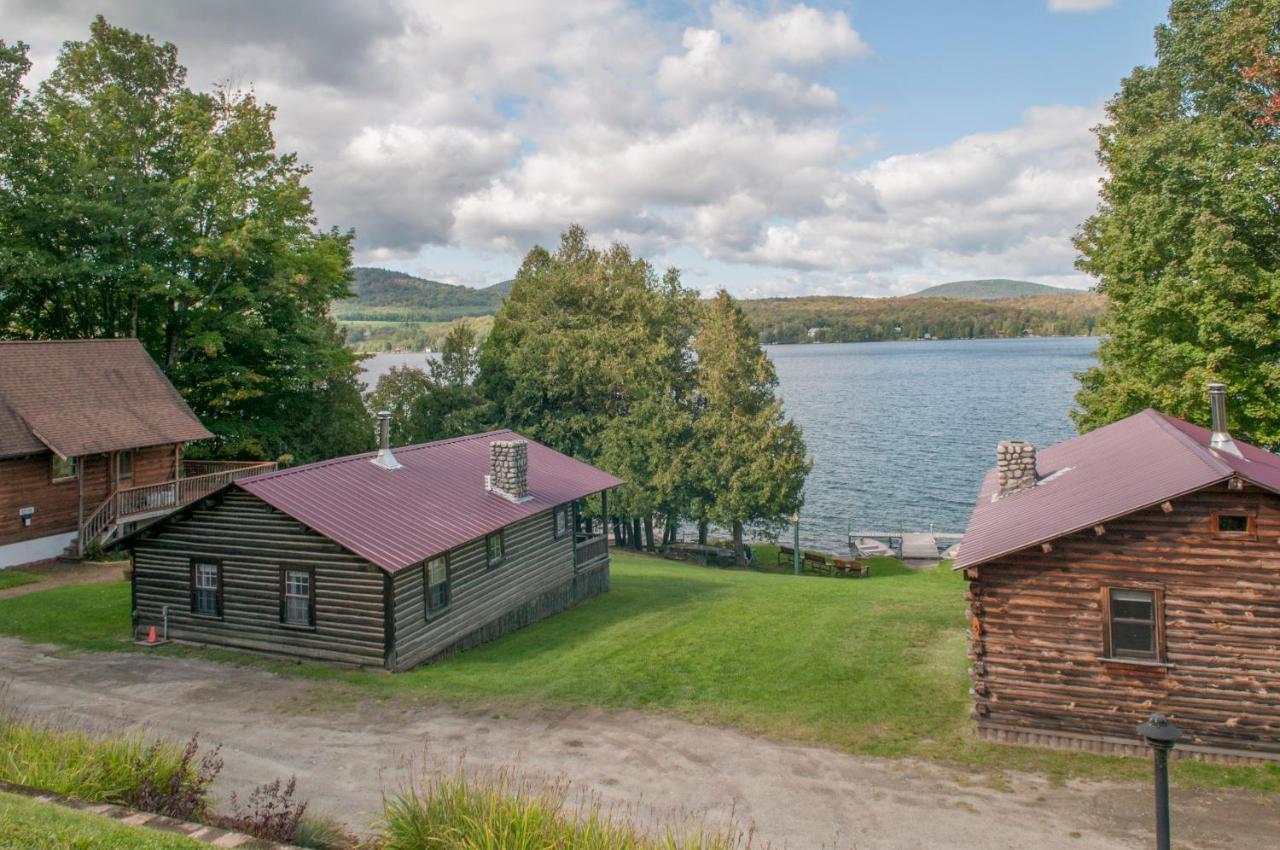 Mountain Lake Cottages Westmore Eksteriør billede
