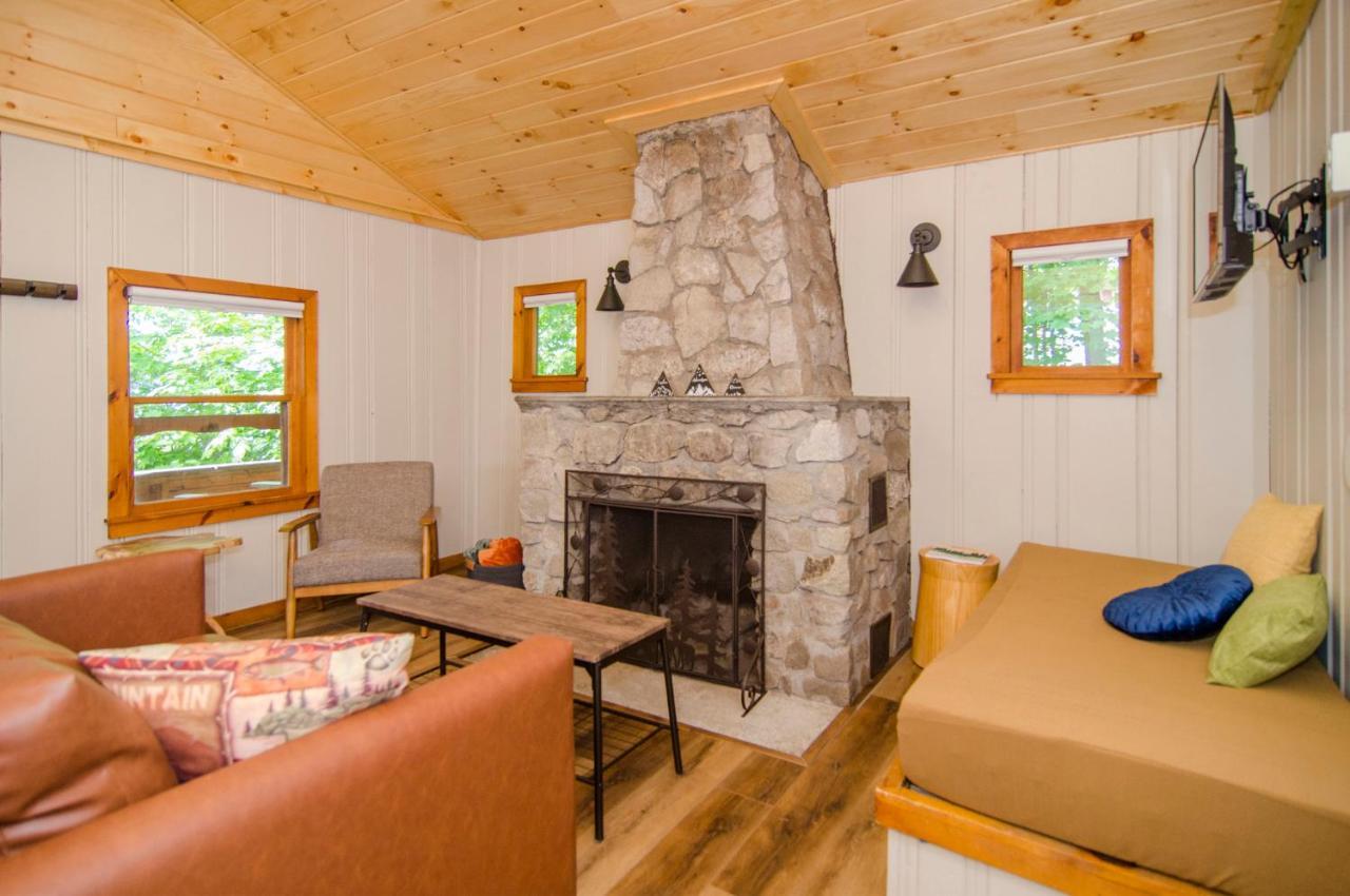 Mountain Lake Cottages Westmore Eksteriør billede