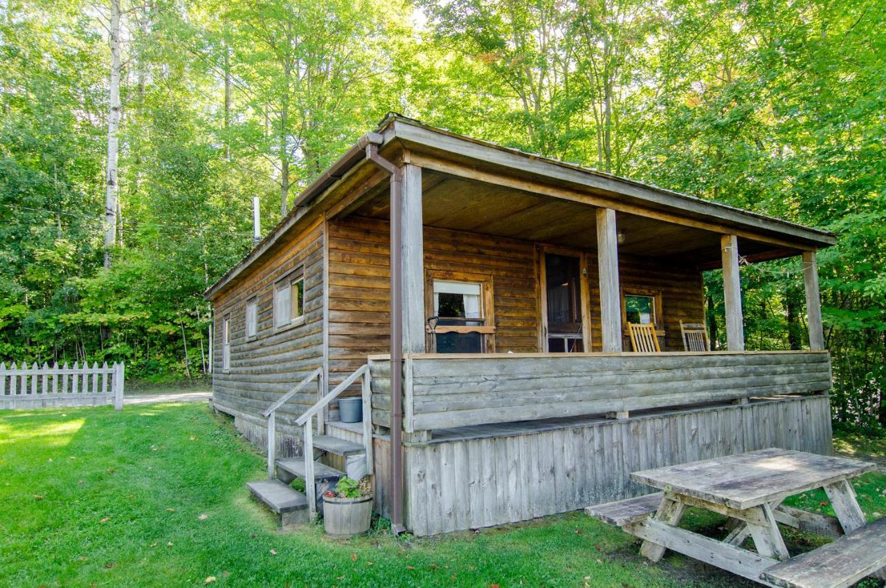 Mountain Lake Cottages Westmore Eksteriør billede
